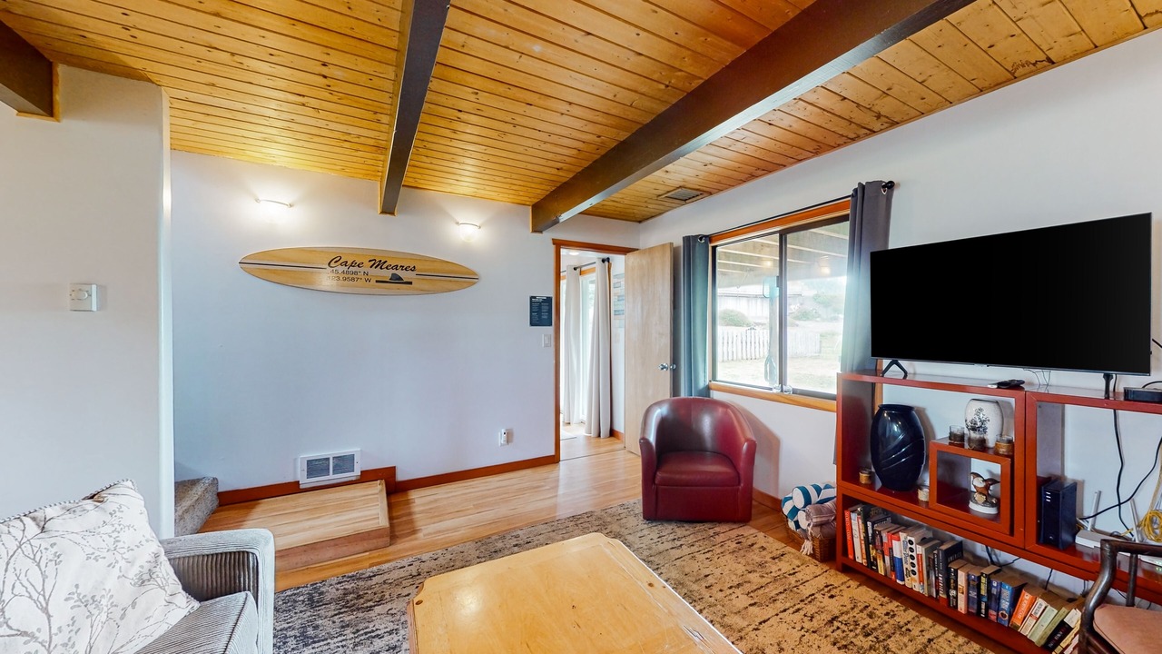 Photo of Livingroom in Cape Meares
