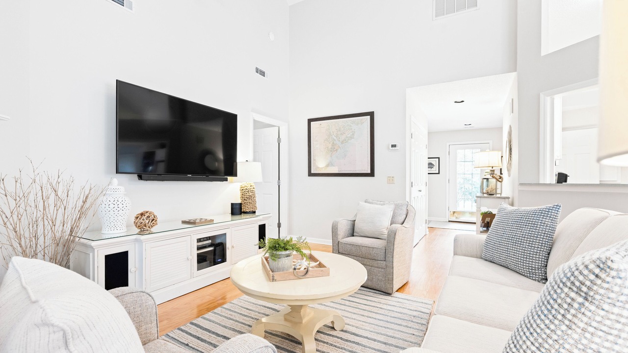 Photo of Livingroom in Sea Pines