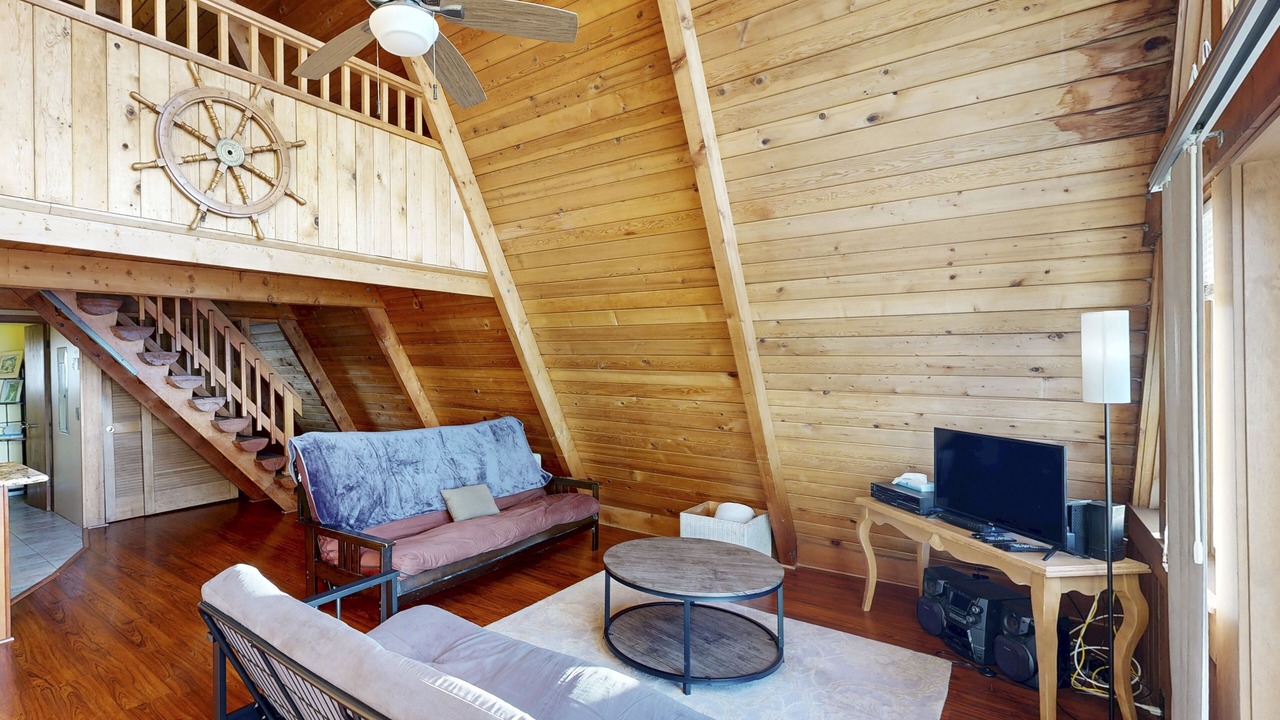 Photo of Livingroom in Roads End