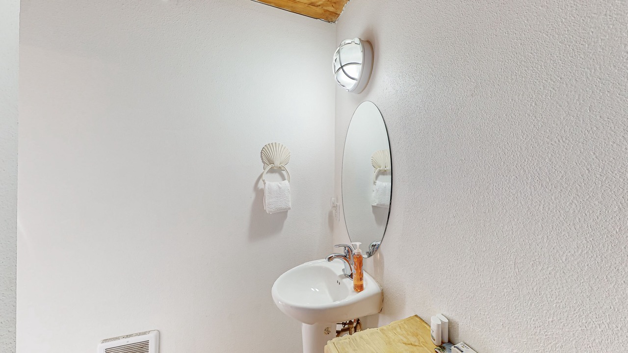 Photo of Bathroom in Depoe Bay