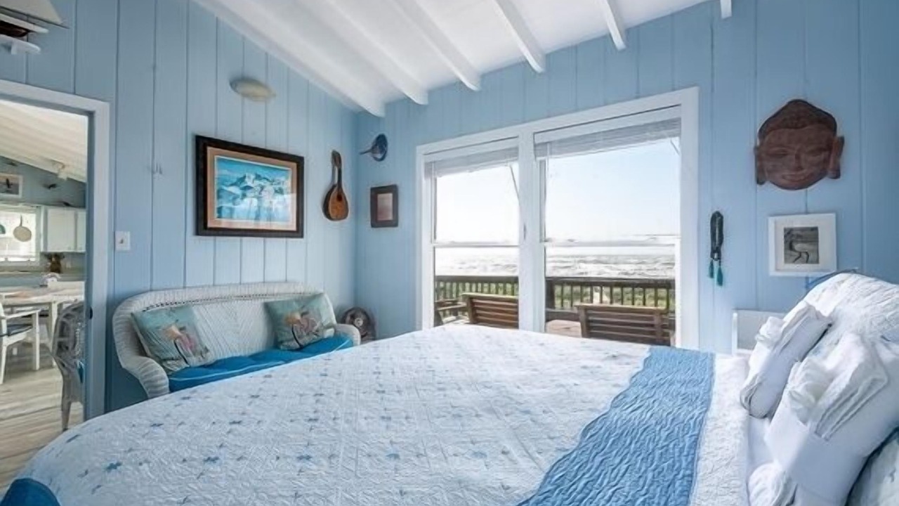Photo of Bedroom in Jamaica Beach