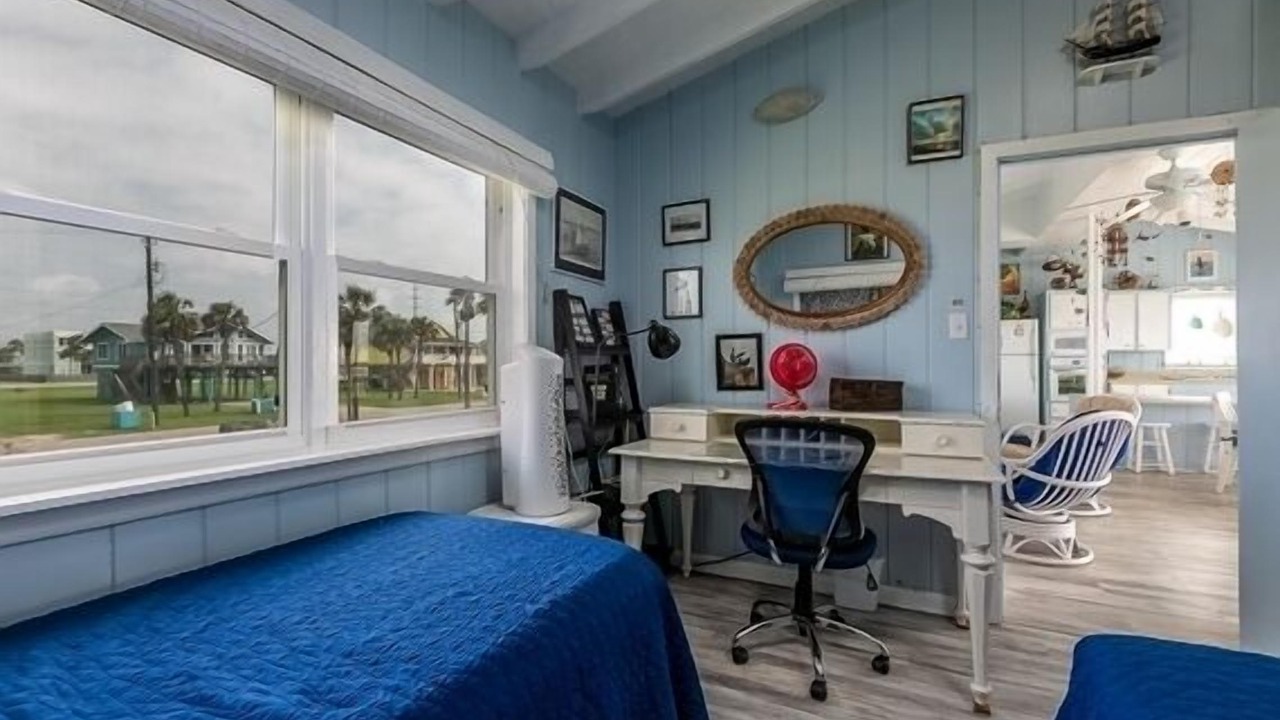 Photo of Bedroom in Jamaica Beach
