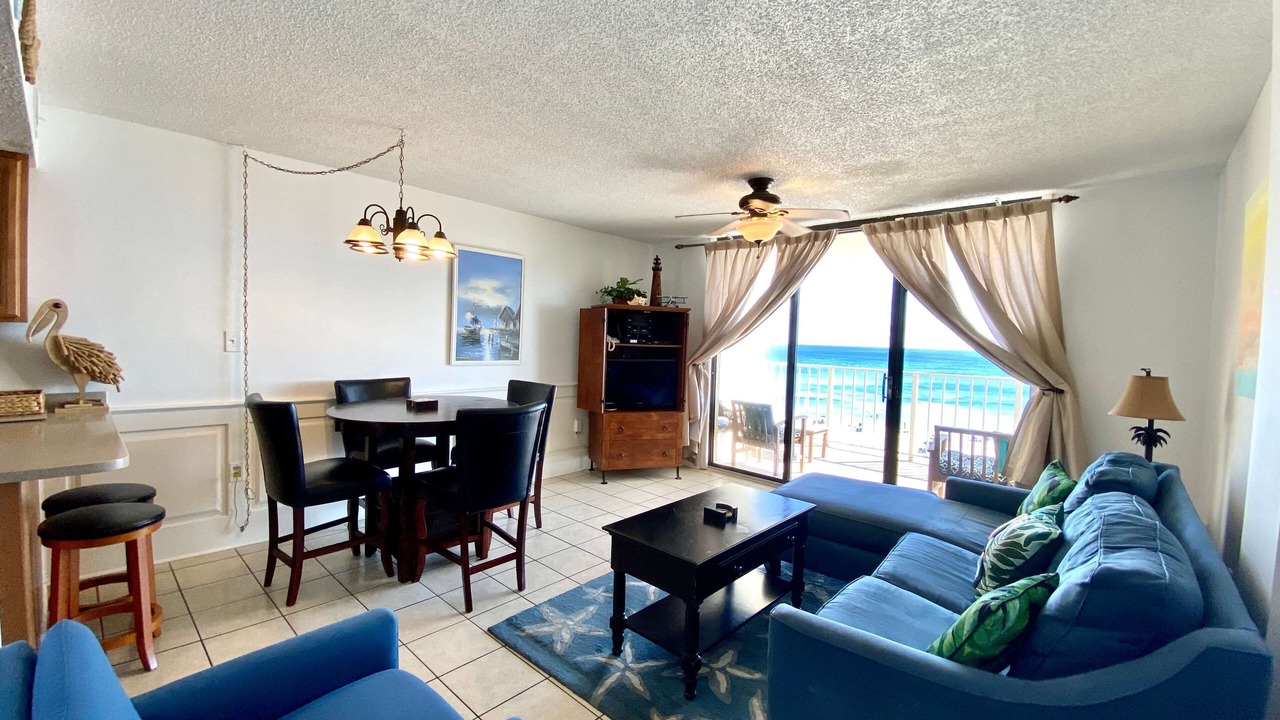 Photo of Livingroom in Orange Beach