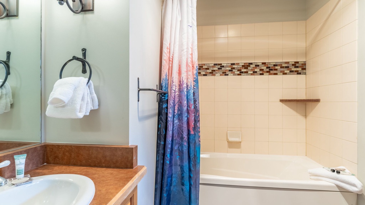 Photo of Bathroom in River Run