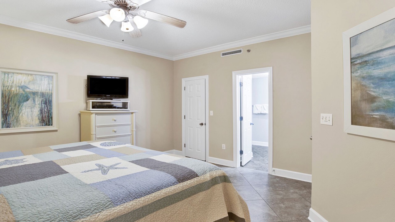 Photo of Bedroom in Orange Beach East