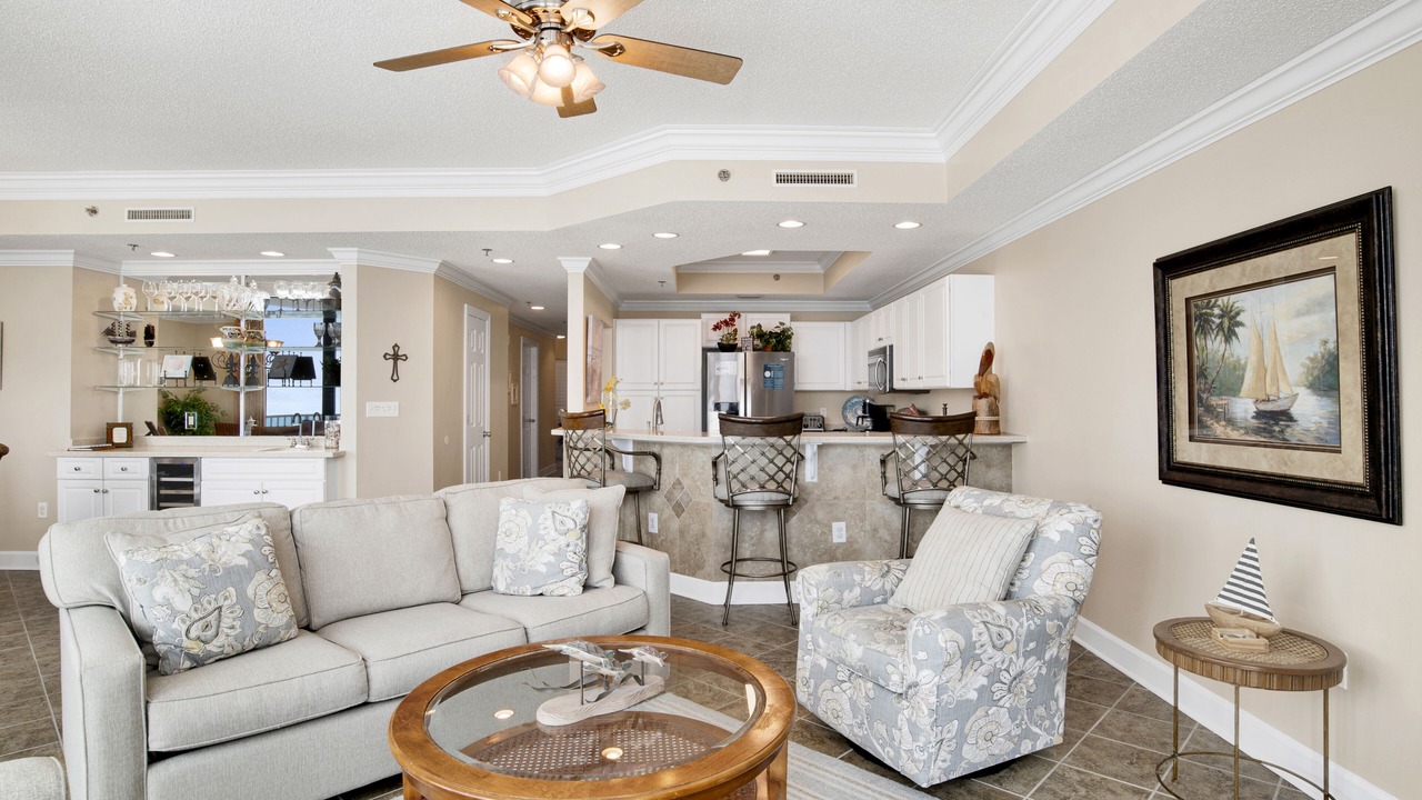 Photo of Livingroom in Orange Beach East