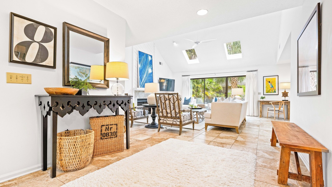 Photo of Livingroom in Oceanside