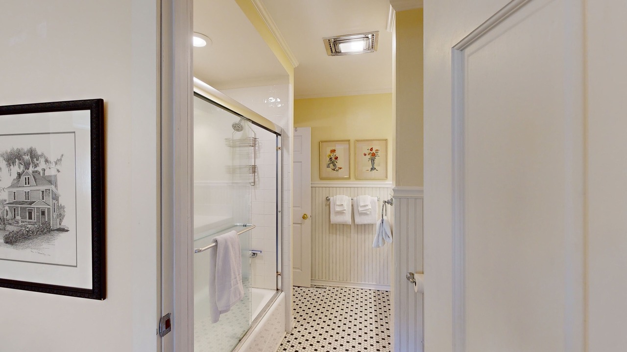Photo of Bathroom in Gearhart