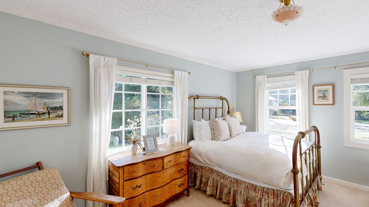 Photo of Bedroom in Gearhart