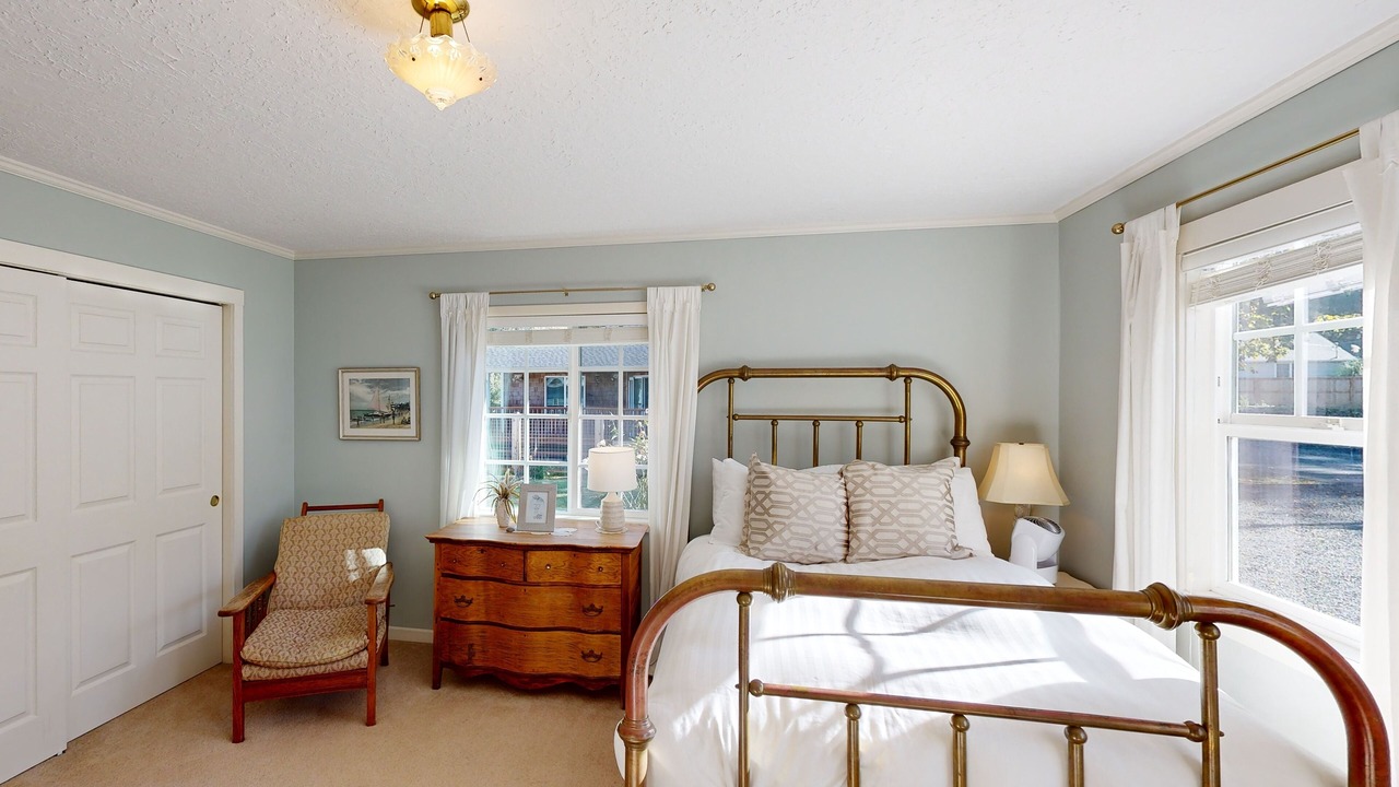 Photo of Bedroom in Gearhart