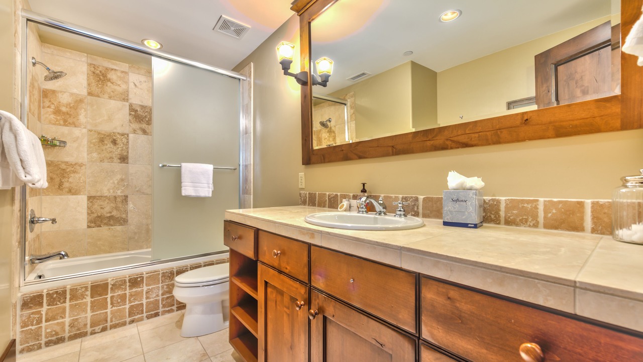 Photo of Bathroom in North Park City
