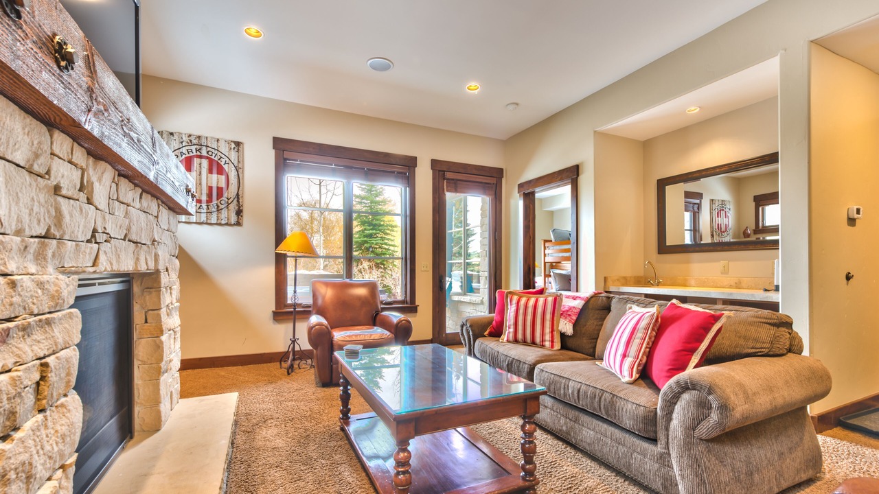Photo of Livingroom in North Park City