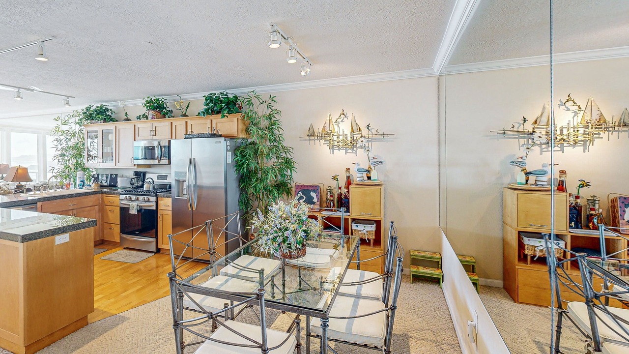Photo of Kitchen in Depoe Bay