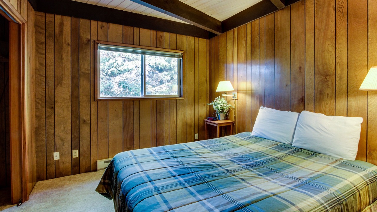 Photo of Bedroom in Otter Rock