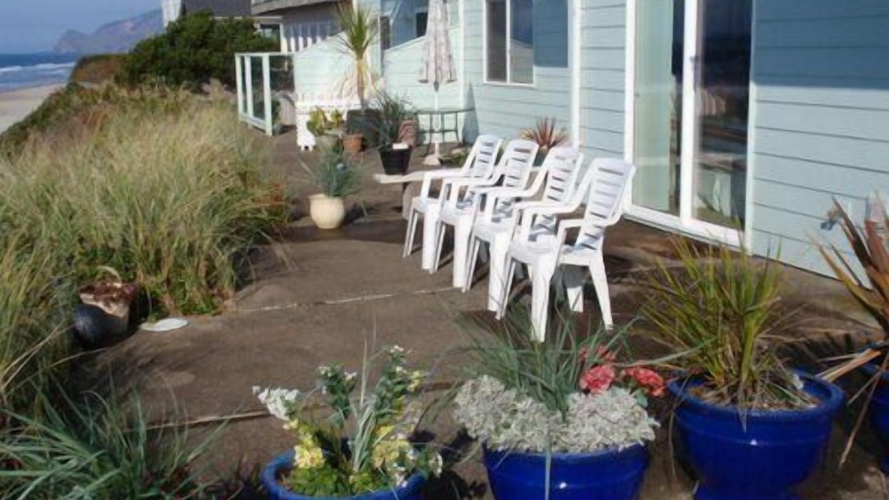 Photo of Others in Lincoln City