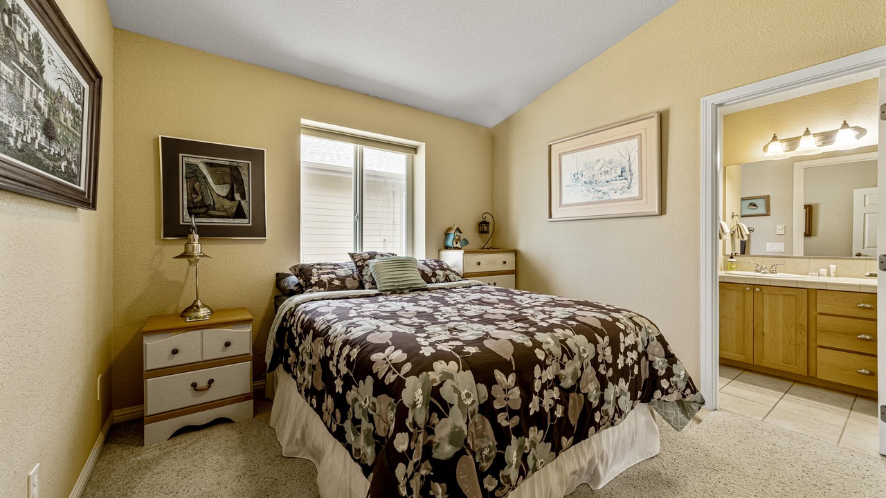 Photo of Bedroom in Gold Beach