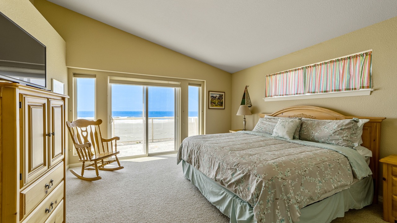 Photo of Bedroom in Gold Beach