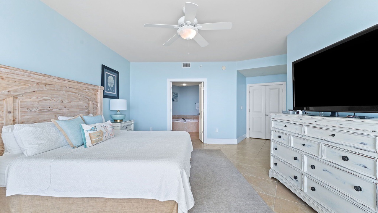 Photo of Bedroom in Orange Beach East
