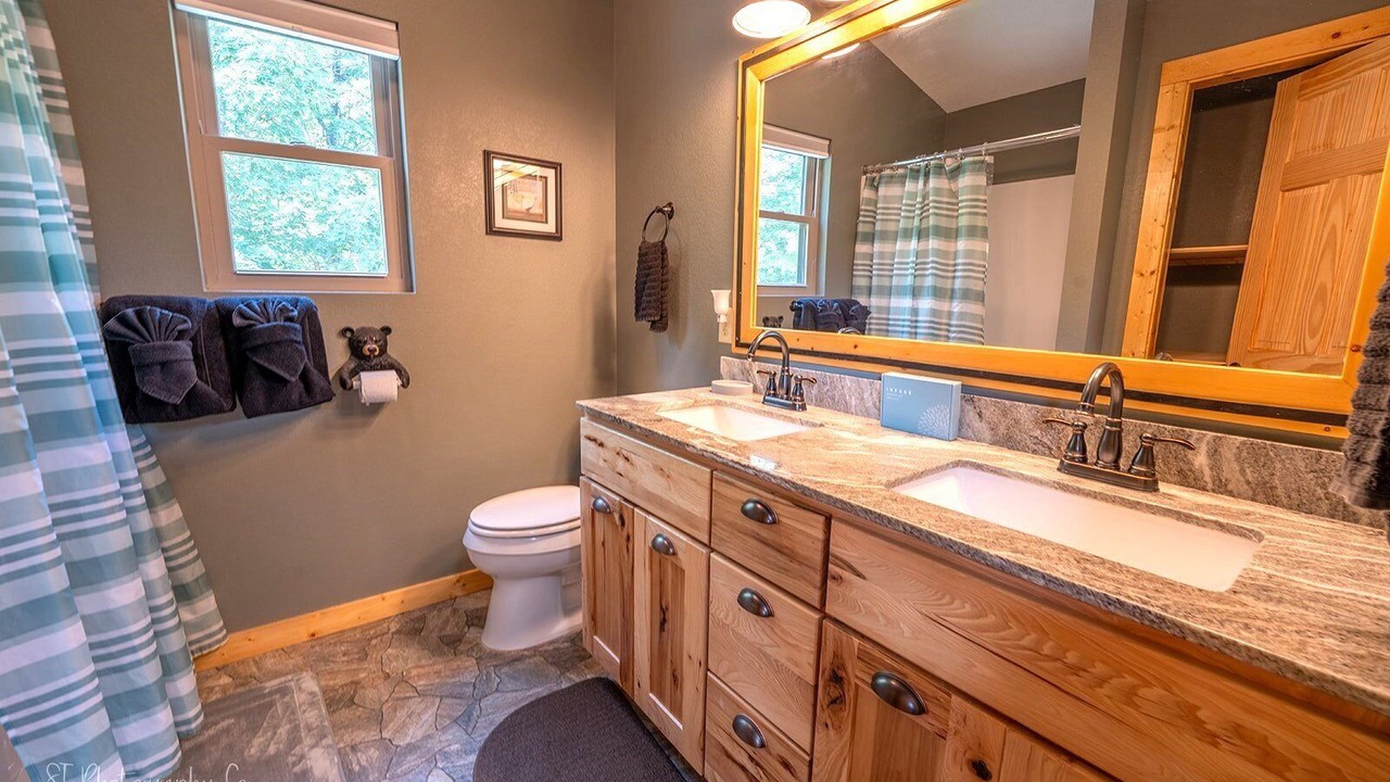 Photo of Bathroom in Wears Valley