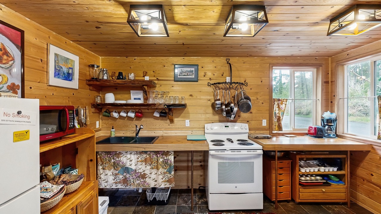 Photo of Kitchen in Otter Rock