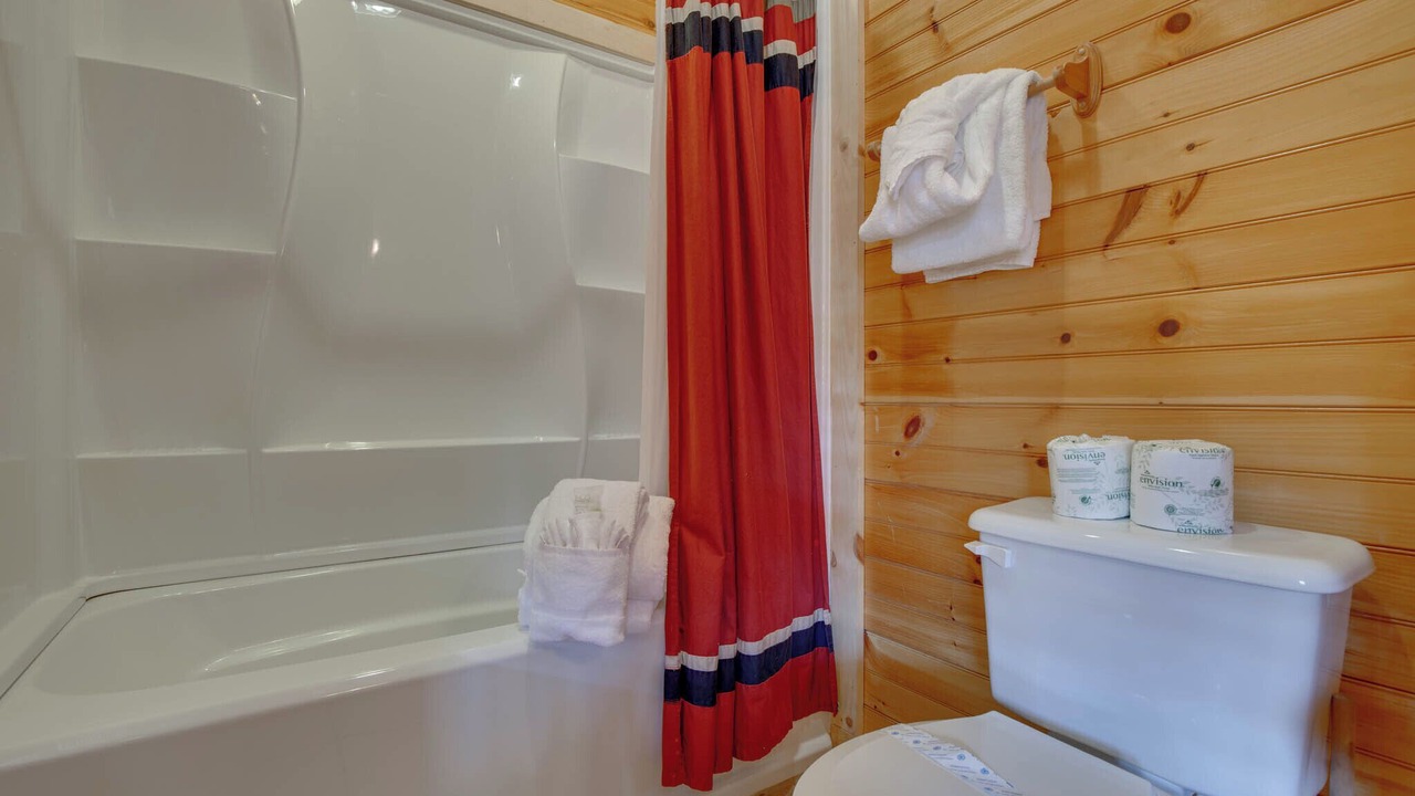Photo of Bathroom in Hemlock Hills