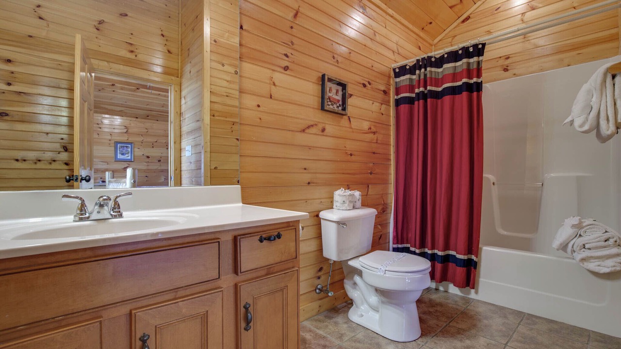 Photo of Bathroom in Hemlock Hills
