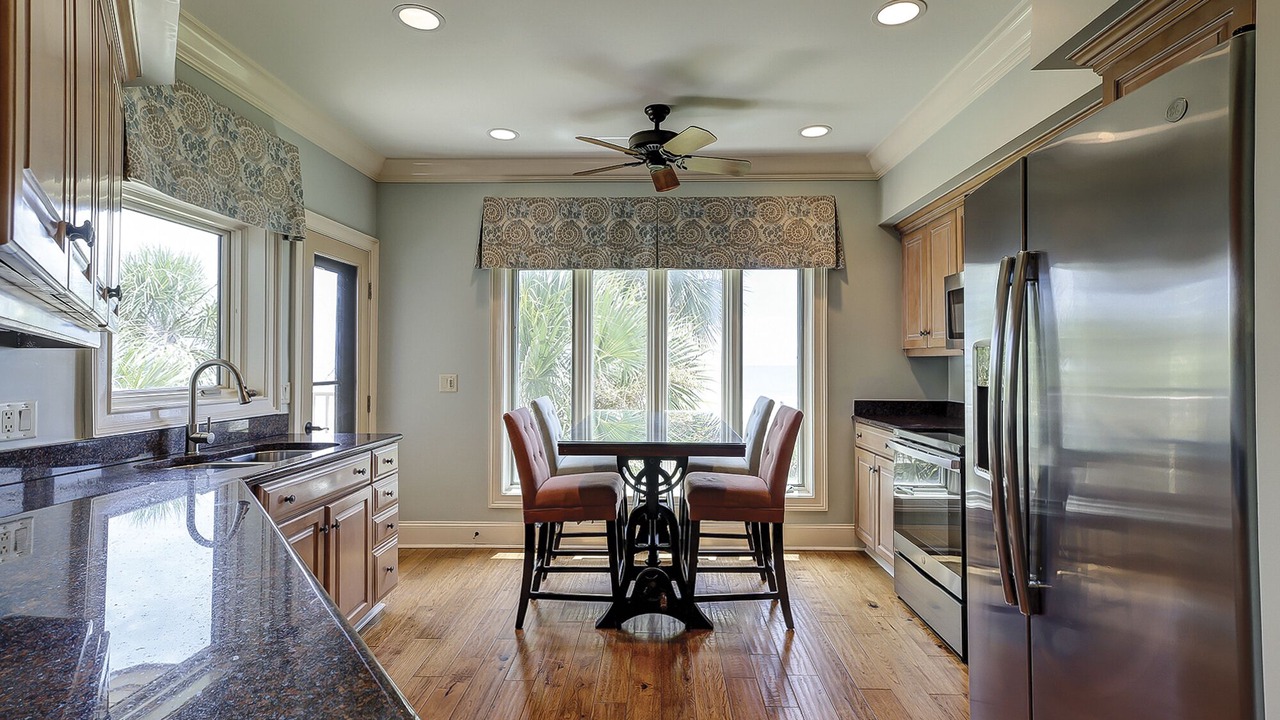 Photo of Kitchen in Beach Lagoon