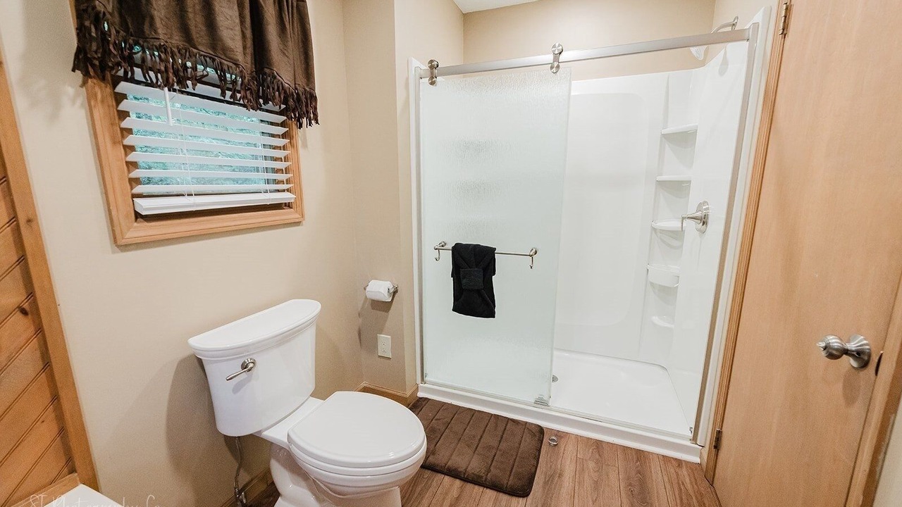 Photo of Bathroom in Wears Valley