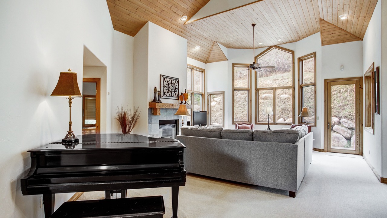 Photo of Bedroom in Edwards