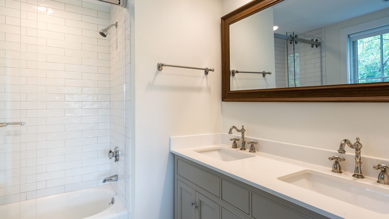 Photo of Bathroom in Siasconset