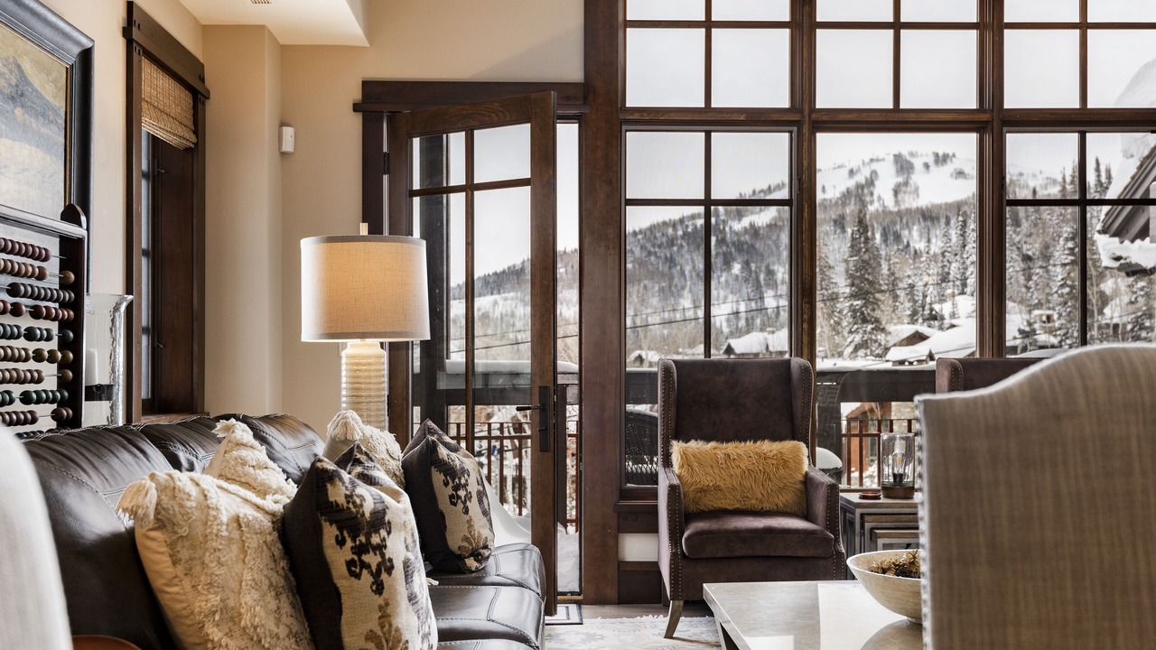 Photo of Livingroom in Empire Pass