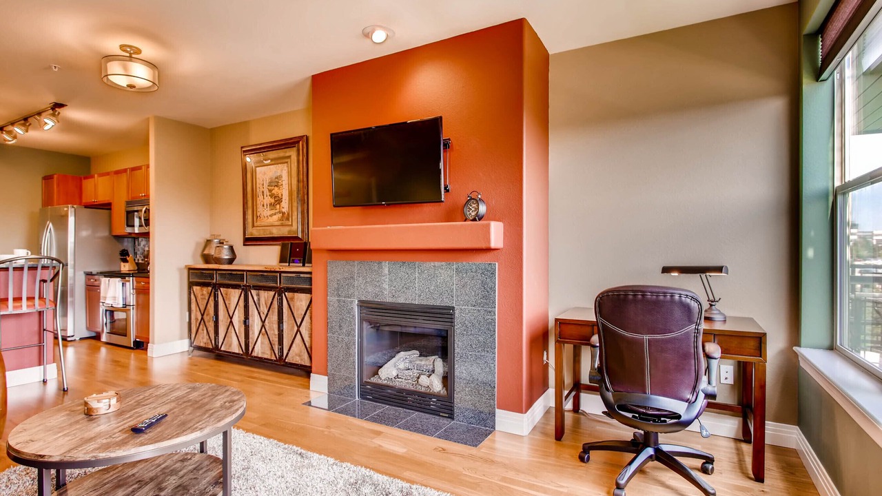 Photo of Livingroom in Englewood