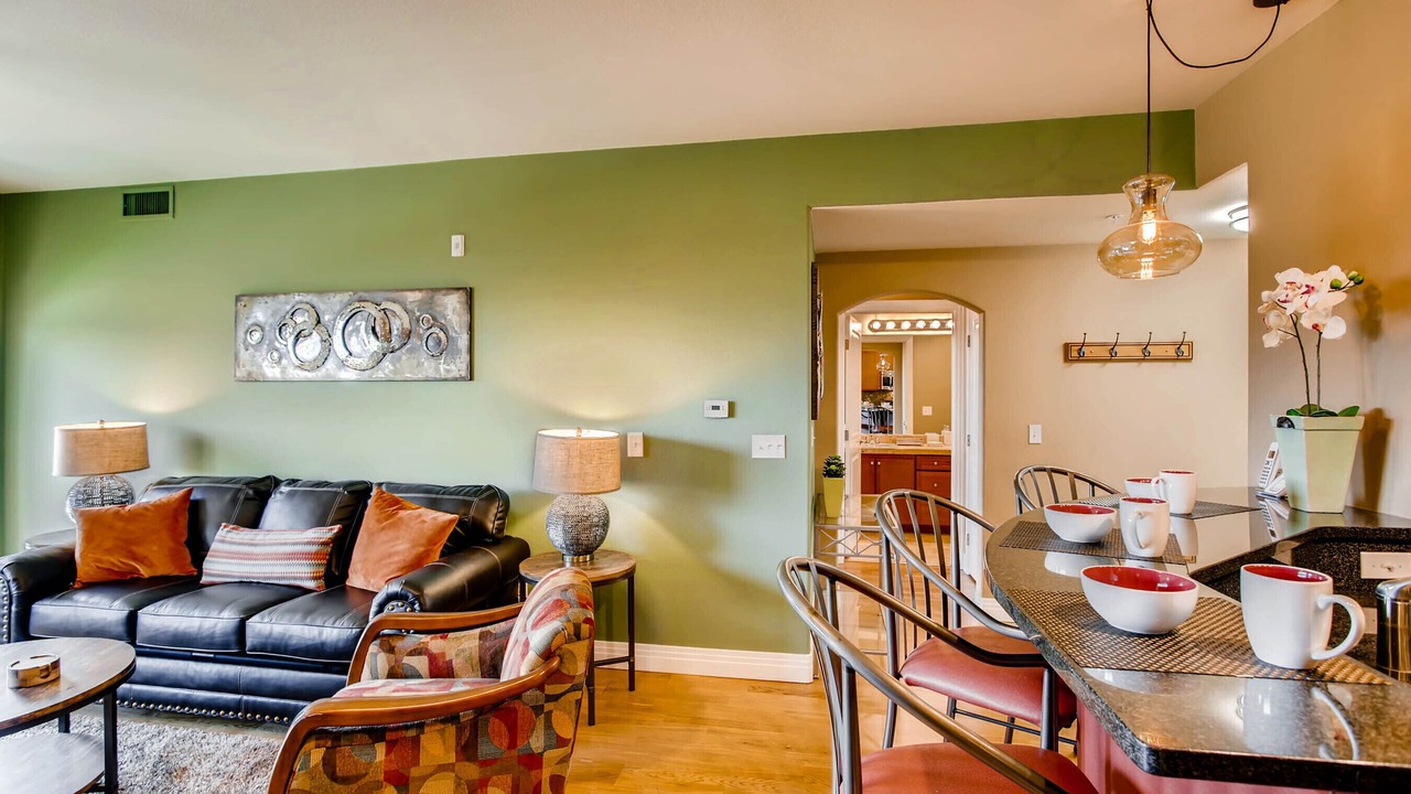 Photo of Livingroom in Englewood