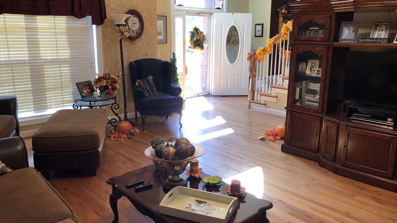 Photo of Livingroom in Hendersonville