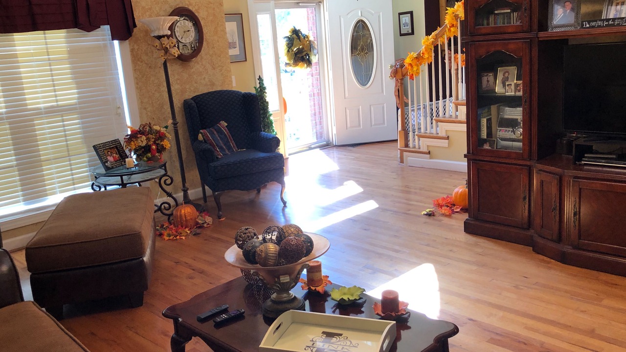 Photo of Livingroom in Hendersonville