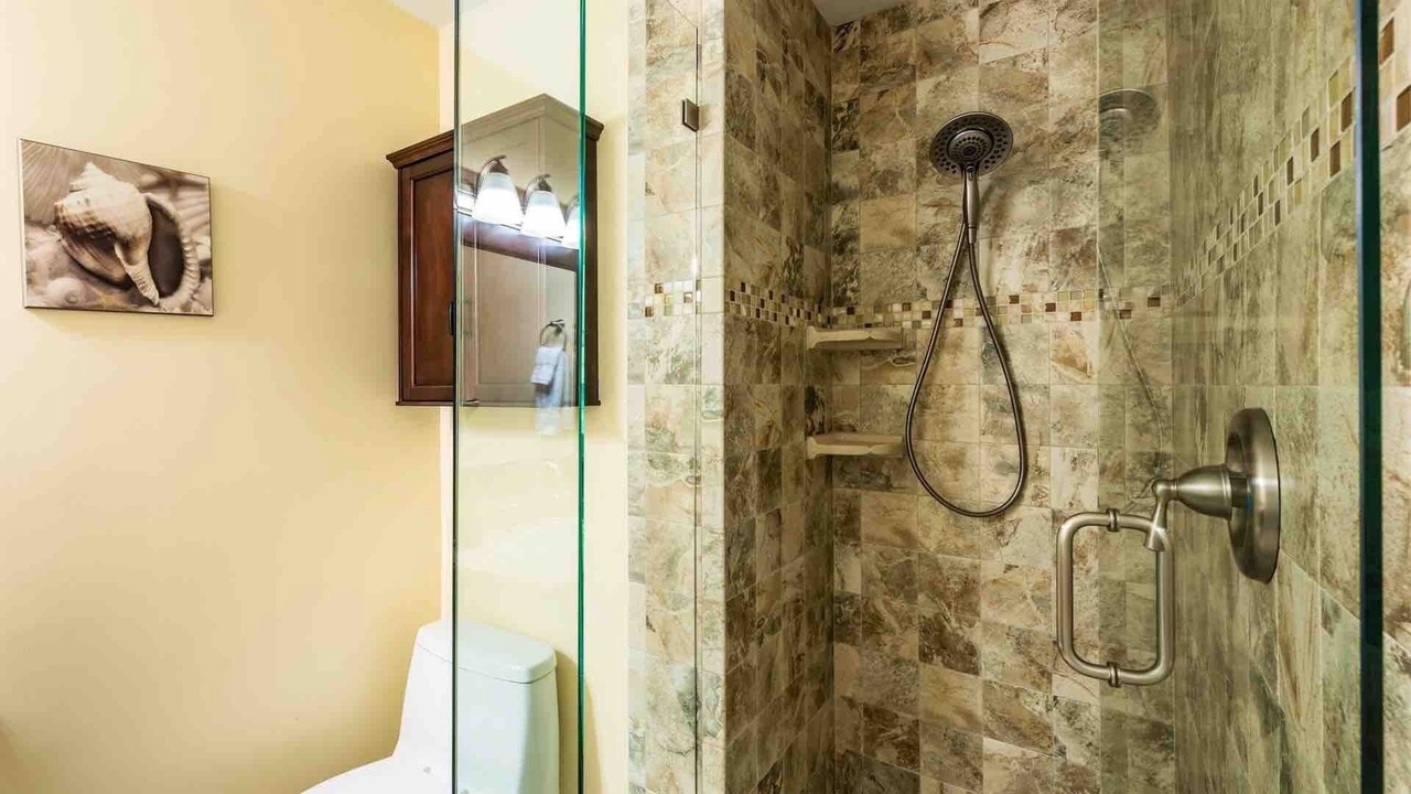 Photo of Bathroom in Truman Annex