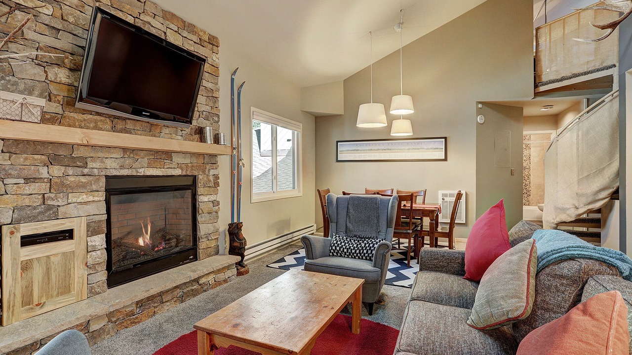 Photo of Livingroom in Keystone