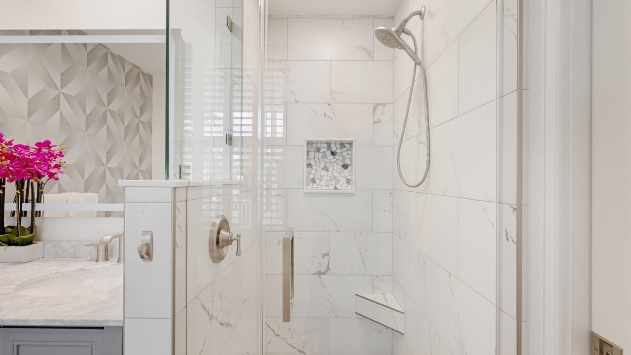 Photo of Bathroom in Truman Annex