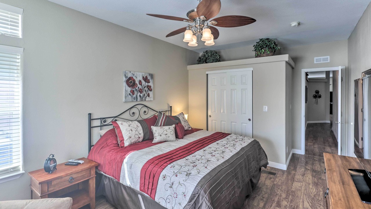 Photo of Bedroom in Needles