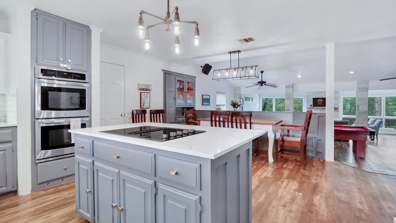 Photo of Bedroom in Wimberley