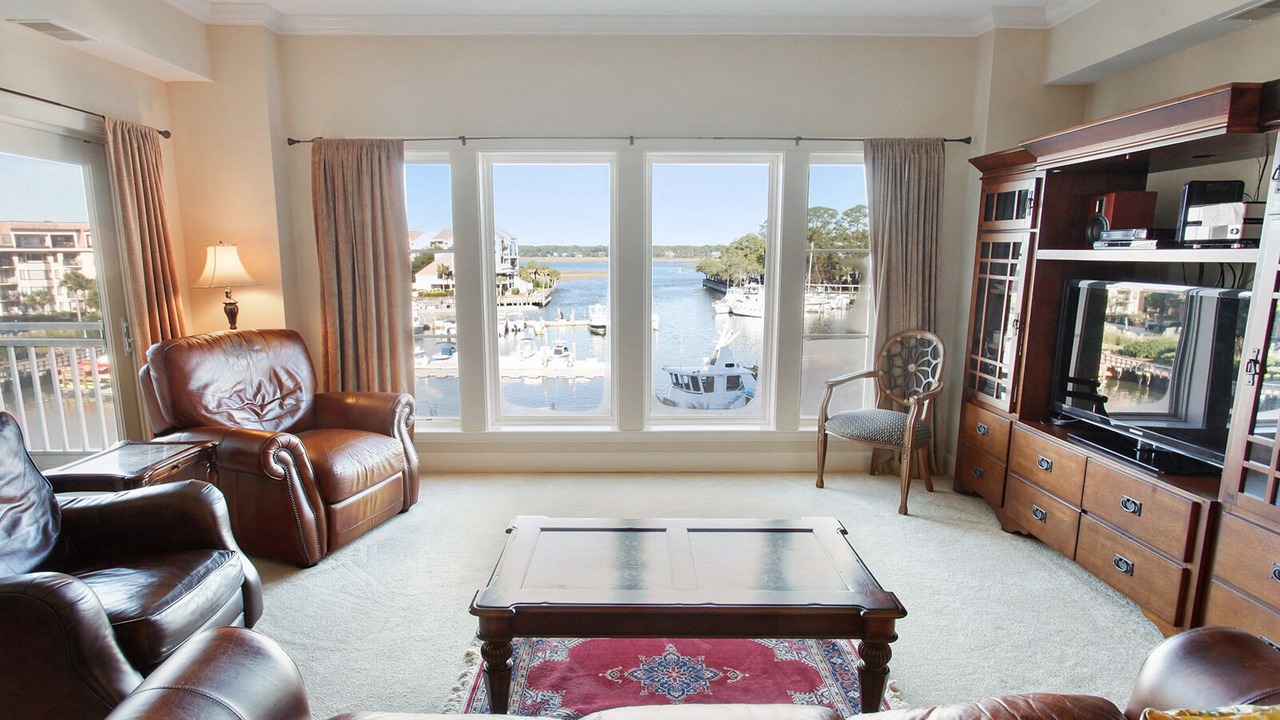 Photo of Livingroom in Shelter Cove