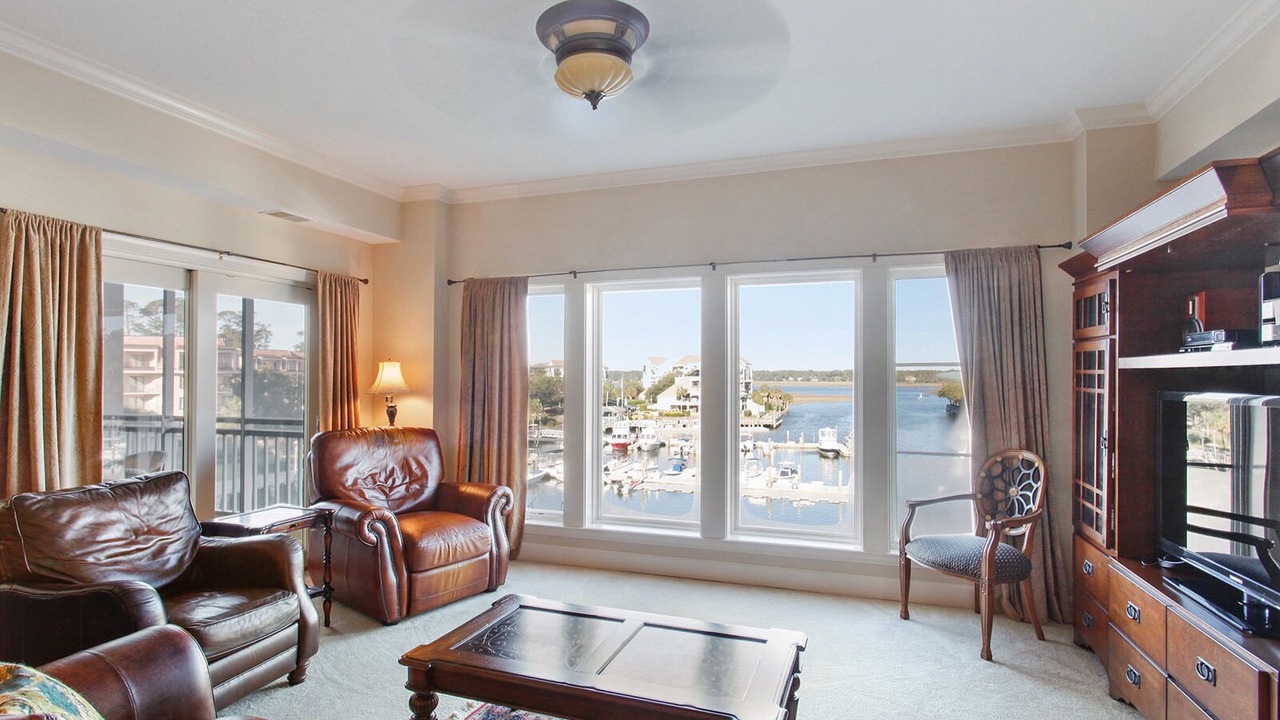Photo of Livingroom in Shelter Cove