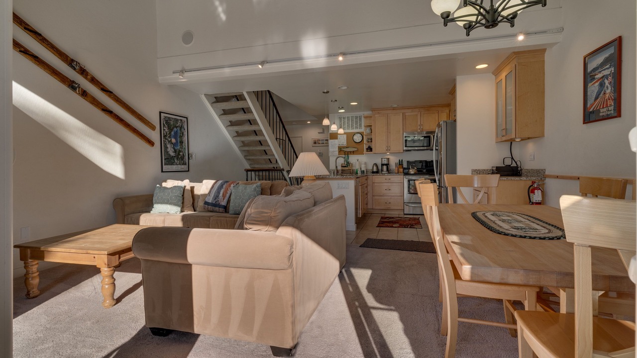 Photo of Livingroom in Carnelian Woods