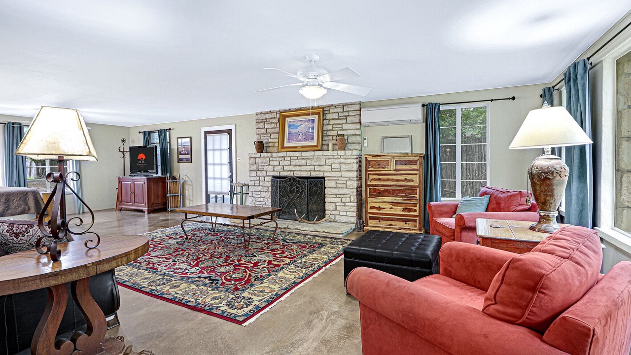 Photo of Livingroom in Wimberley