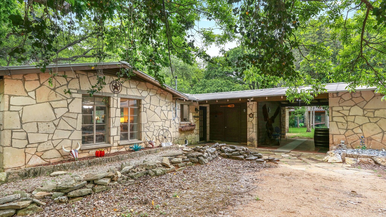 Photo of Others in Wimberley