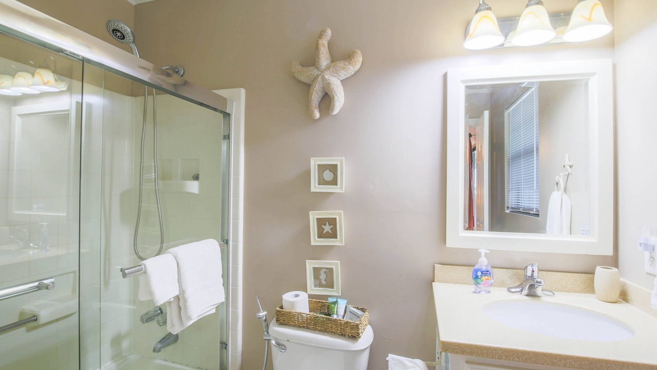 Photo of Bathroom in Sunset Point