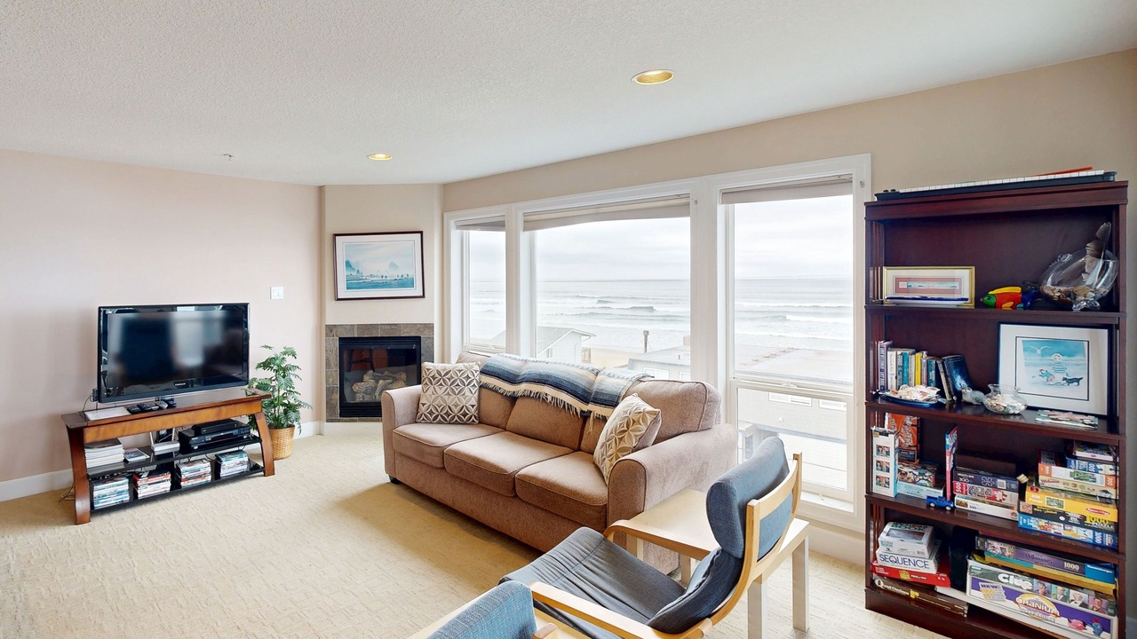 Photo of Livingroom in Rockaway Beach
