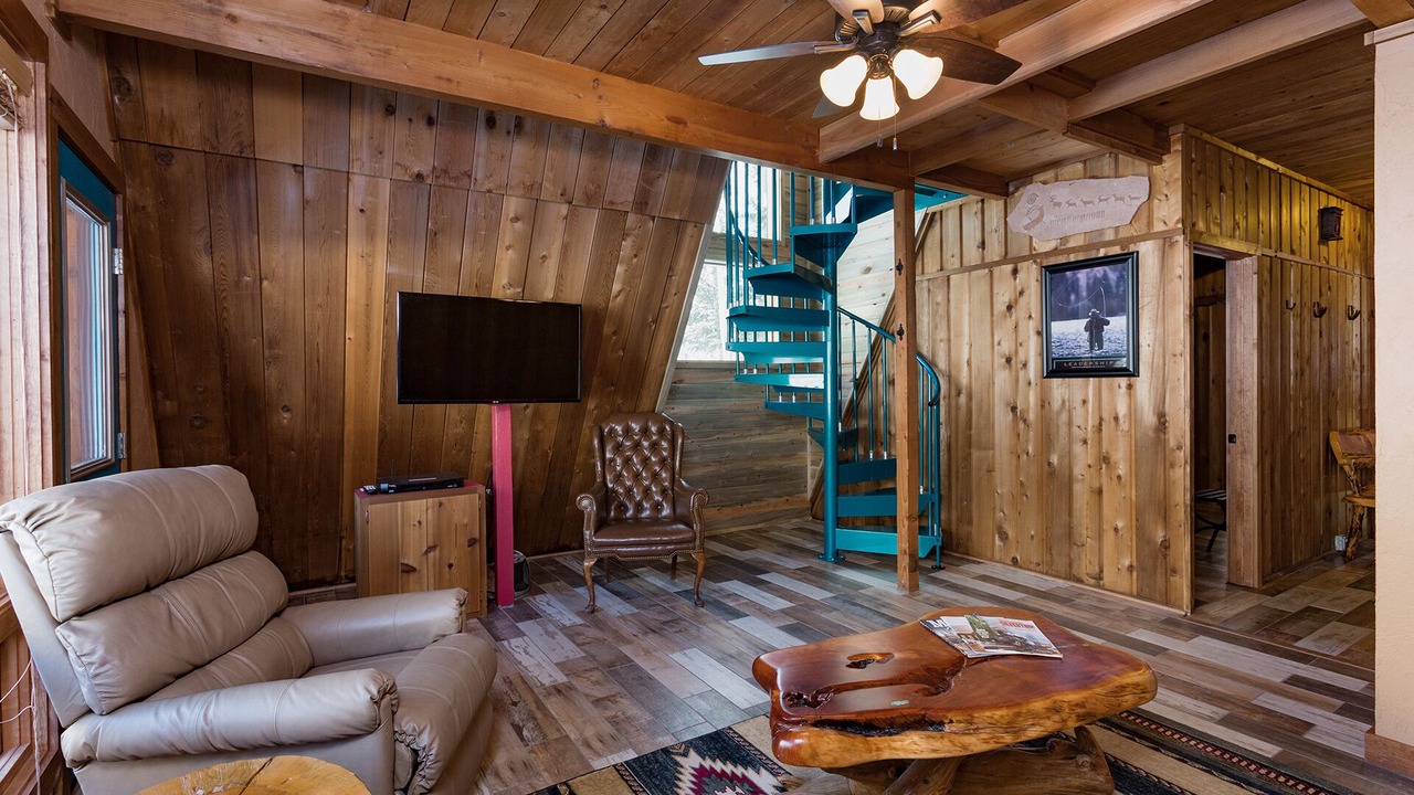 Photo of Livingroom in Purgatory