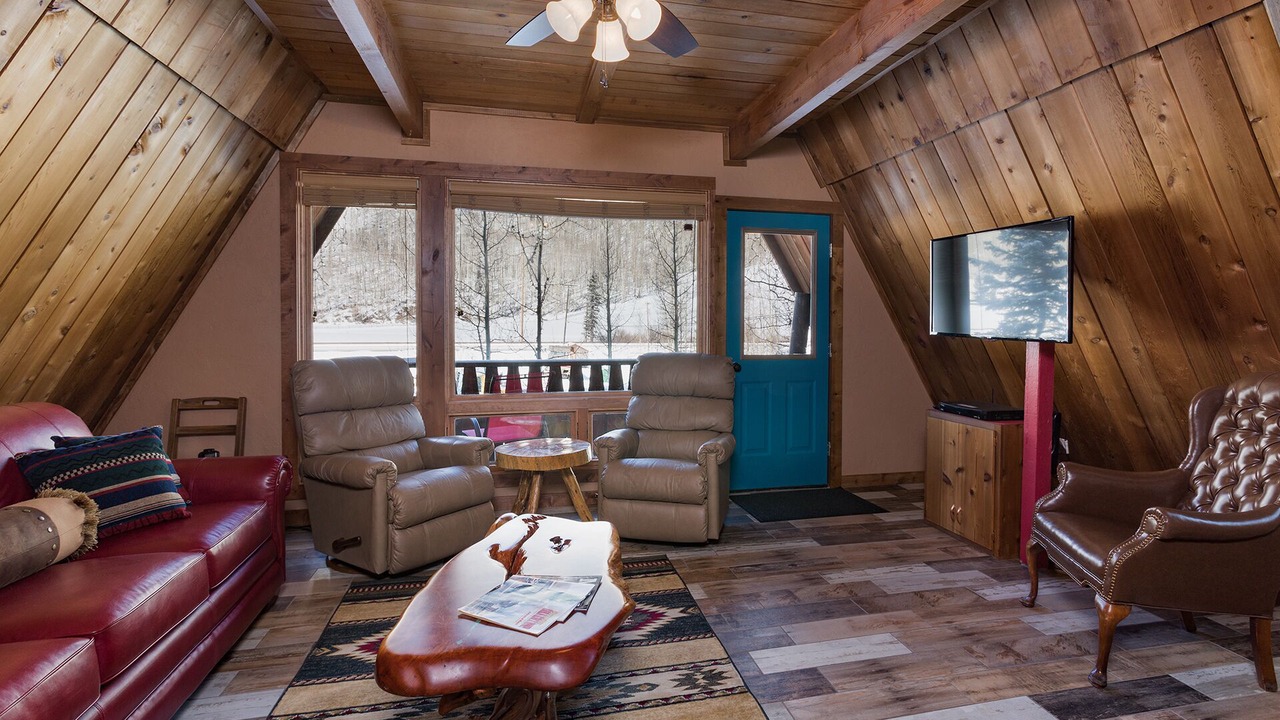 Photo of Livingroom in Purgatory