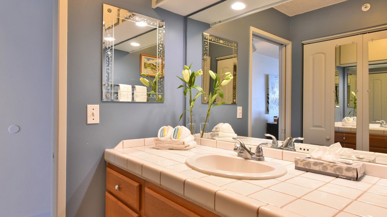 Photo of Bathroom in Kahana